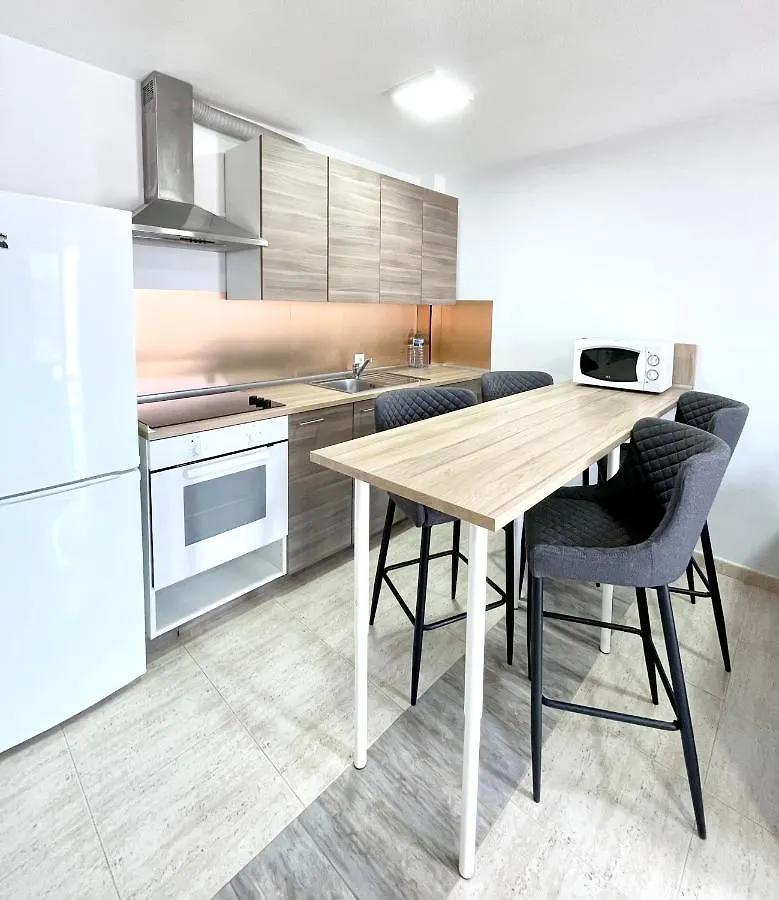 Apartment In Adeje أذيخي 0*,