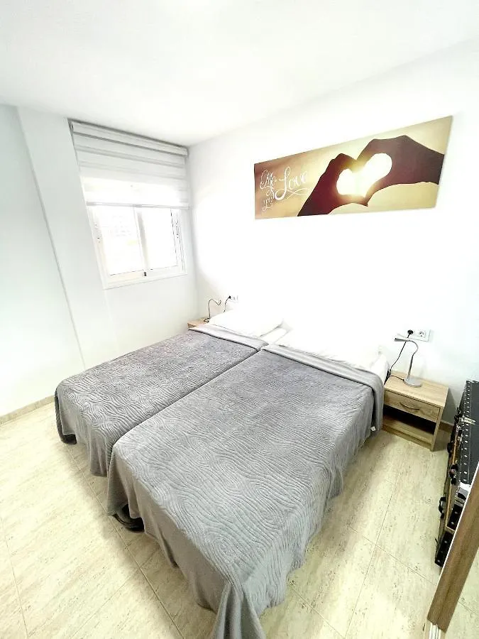 Apartment In Adeje أذيخي